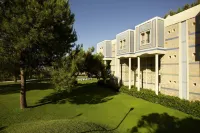 羅賓遜帕姆弗亞 - 全包式住宿 Maya World hotel plajı附近的飯店