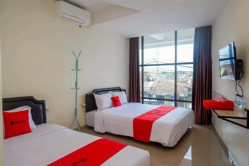 Sans Hotel Mataram Malioboro