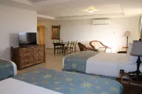 Fajardo Inn - balcony
