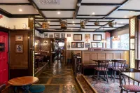 Hotel Bishops Arms Köping