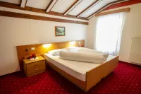 Hotel Stella Alpina Hotels in Predazzo