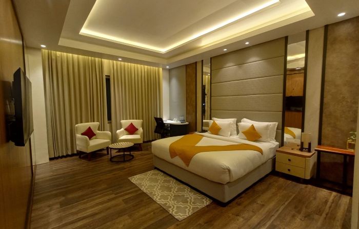The White IBIS A Boutique Hotel