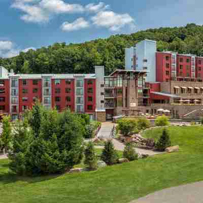 Bear Creek Mountain Resort Hotel Exterior