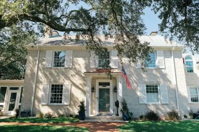 The Carriage House Inn Bed and Breakfast Hotels in Southport