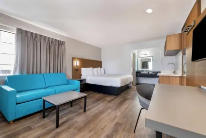 Motel 6 Santa Ana, CA