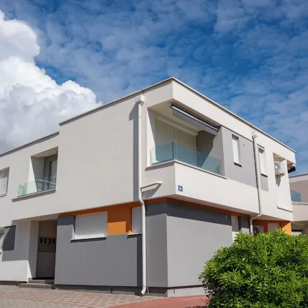 Apartment Funtastic with Private Heated Pool
