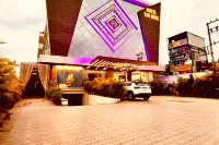 Hotel the Onix Hotels near Anand van