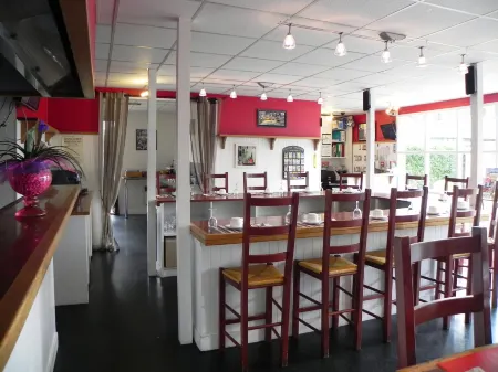 Fasthotel Albertville Отели в г. Меркюри