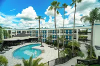 Oasis Bay Suites, Tampa, Busch Gardens, USF Hotels in Temple Terrace