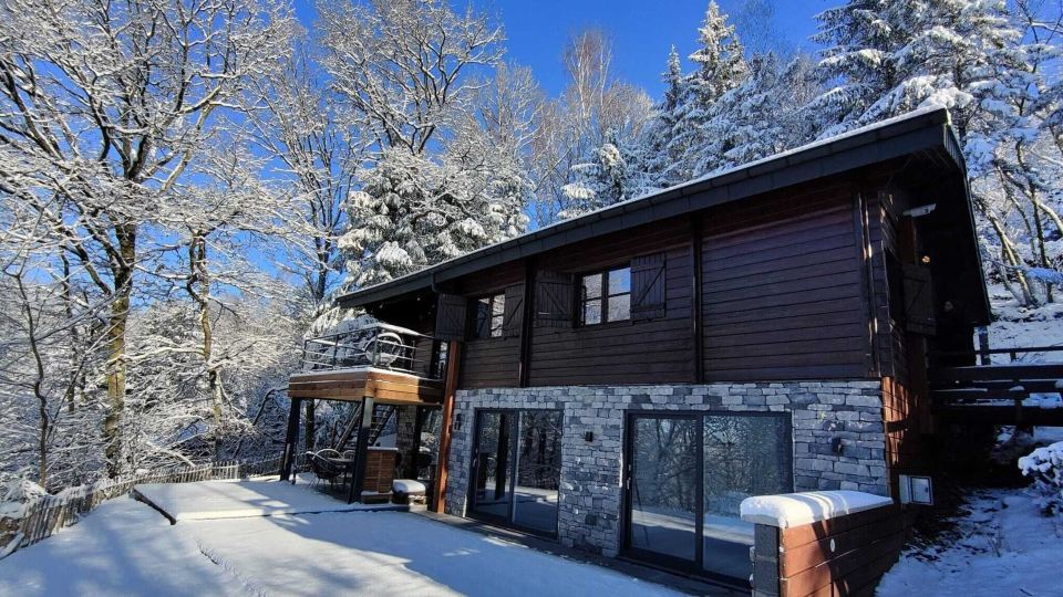 Chalet in the Woods with Nordic Bath
