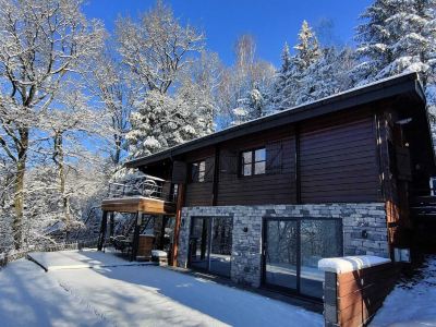 Chalet in the Woods with Nordic Bath
