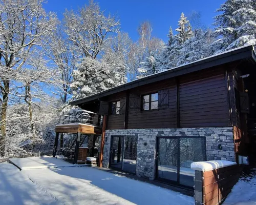 Chalet in the Woods with Nordic Bath Hotels in Manhay