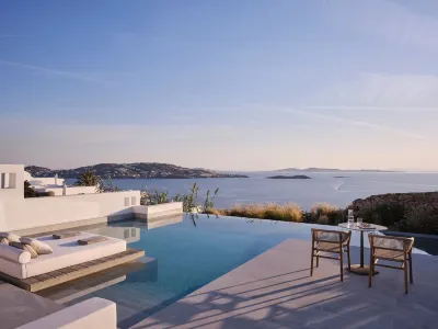 Deos Mykonos - A Myconian Collection Hotel