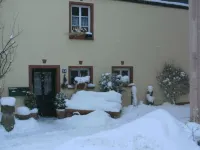 Terrace Apartment by the Zoo Hotels in Morbach