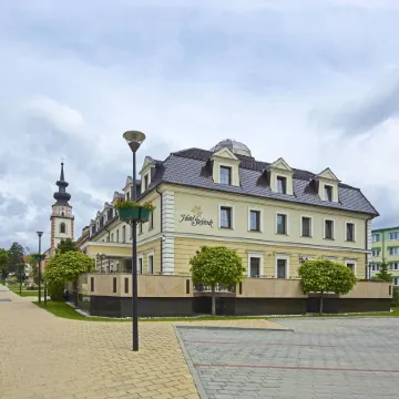 Hotel Stefanik Отели в г. Миява