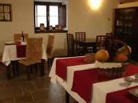 Agroturismo la Casa Vieja Hotels in Maturana