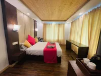 Hotel Riviera by Mountview