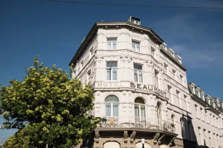 Beaumont Maastricht Отели в г. Маастрихт