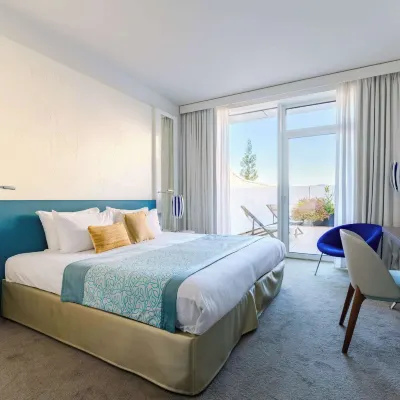Golden Tulip Marseille Euromed Hotels near La Capsule