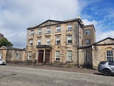 The Tontine Hotel Hotels near St Andrew's R C Church, Greenock, Paisley Diocese