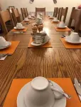 England's Gate and Coachhouse - breakfast