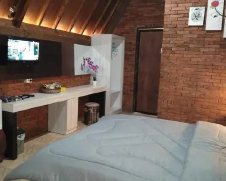 Villa Jabal Rahmah Syariah Hotels in Pacet
