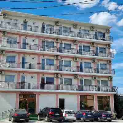 Hotel Blue Sky Resort Hotel Exterior