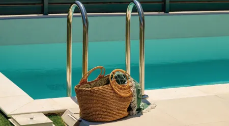 Komos Villas Airport by Airstay Отели в г. Артеми