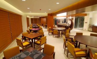 Royal Pearl Suites