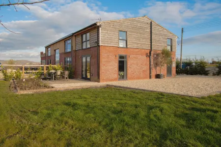 Discovery Barn - Luxury 2 Bed Barn Conversion!