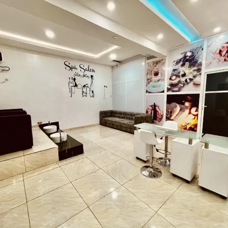 Deluxe Luxurious Room - Pool - Spa - Gym - Parking