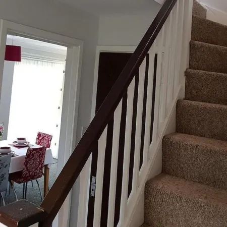 Huku Kwetu - Fieldfare Green