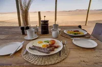 Kanaan N/a'an ku sê Desert Retreat - Yüzme Havuzu
