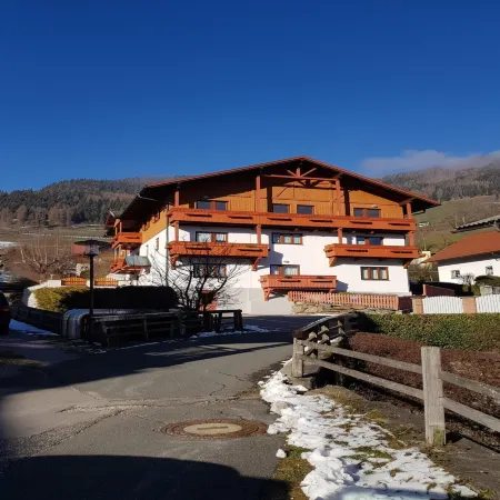 Cozy Apartment Near Murkarspitze