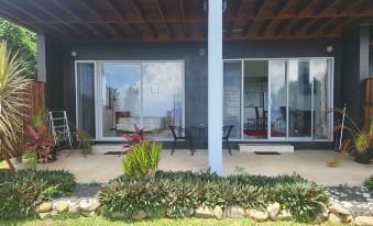 Nikao Hillside Suite