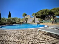 Quarteira Premium Villa with Pool by Homing - maisons de vacances