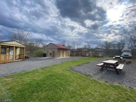 Canal Cabins Отели в г. По По