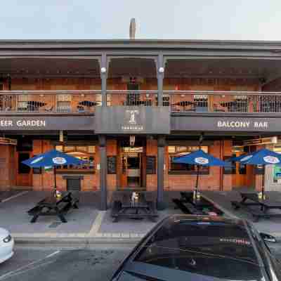 Terminus Hotel Yarrawonga Hotel Exterior