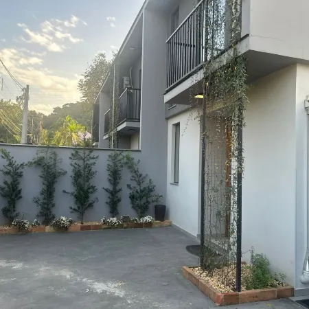 GEMINADO CASA 2 ALTO PADRÃO 3 QUARTOS