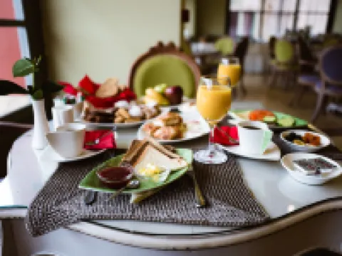 マイナロン リゾート トリポリスのホテル