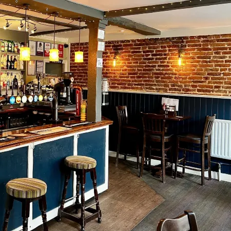 The Crown and Cushion