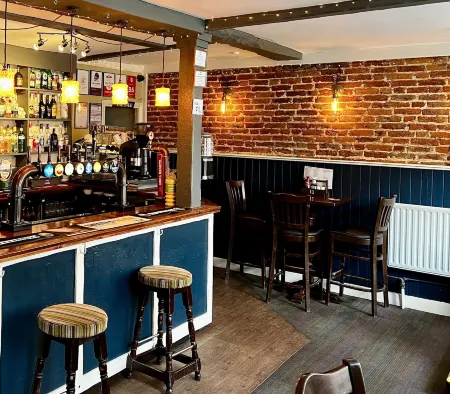 The Crown and Cushion