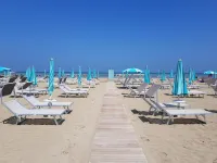 Hotel Betty Personal Style and Beach Village - Beach