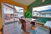 Whistler's Inn Hotels in Jasper
