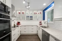 沙漠綠洲度假屋 泳池 水療 小屋