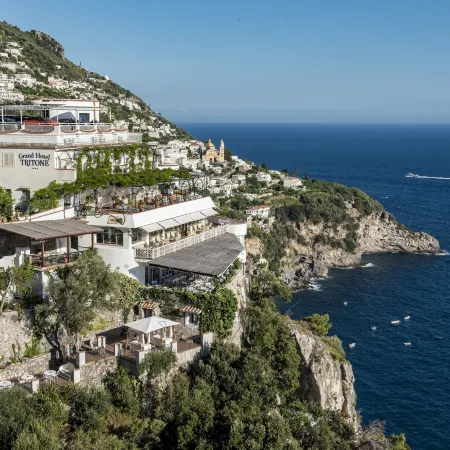 Grand Hotel Tritone Отели рядом с достопримечательностью «Пляж Атрани»