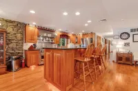 Griffin Lakefront on Lake Wallenpaupack with Private Dock, AC - Sleeps 10