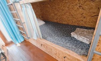 Bee Hostel Paphos