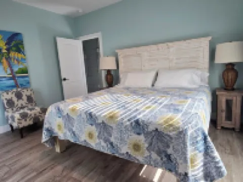 Waterfront! Hot Tub, Arcade, Pool, Walk to Everything in Fulton, Sleeps 8 Hotels in Fulton