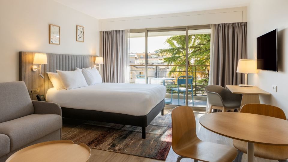 Staybridge Suites Cannes Centre by IHG